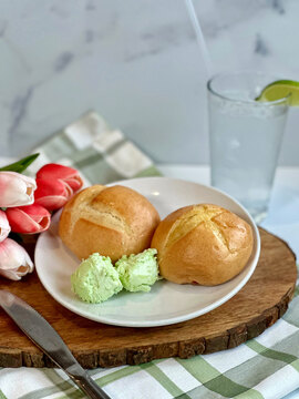 Archibald's Fresh-baked Rolls & Seasonal Butter